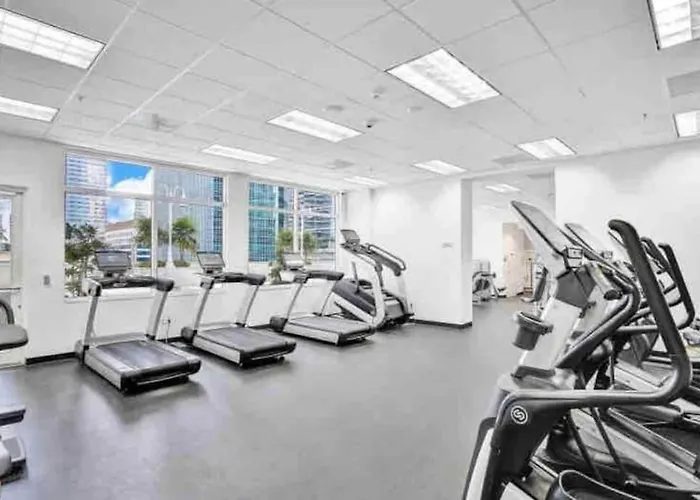 40Th Floor Priceless Unit Central Location